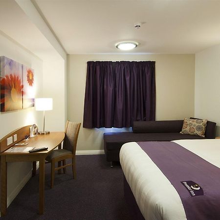 Premier Inn ביסטר מראה חיצוני תמונה