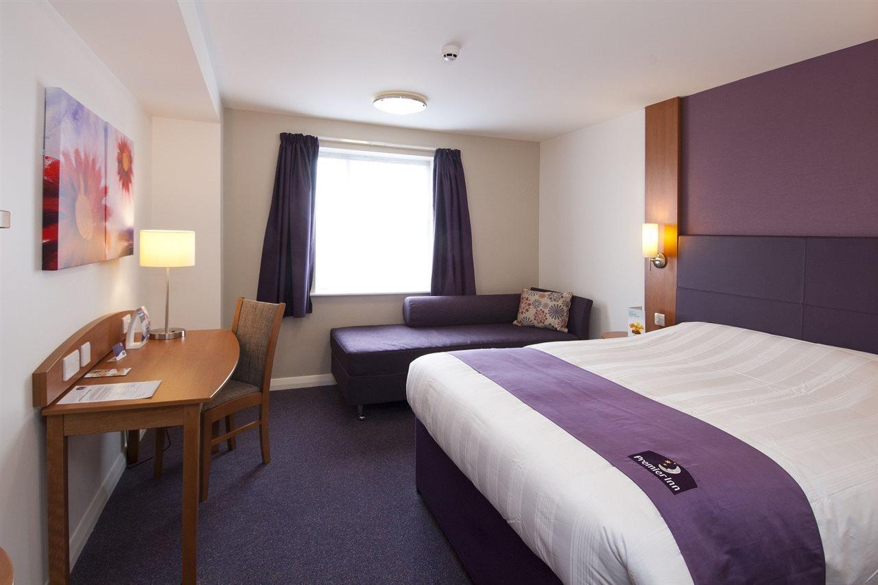 Premier Inn ביסטר מראה חיצוני תמונה