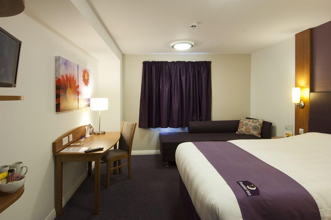 Premier Inn ביסטר מראה חיצוני תמונה