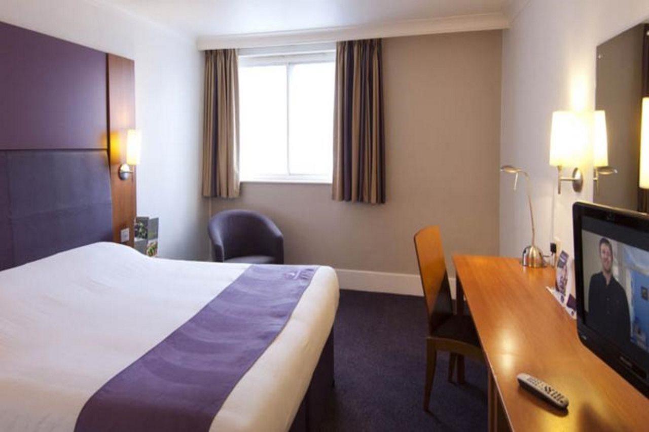 Premier Inn ביסטר מראה חיצוני תמונה