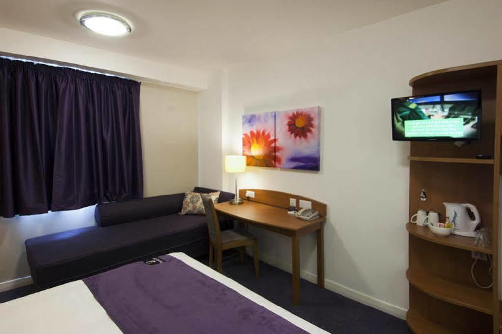 Premier Inn ביסטר מראה חיצוני תמונה