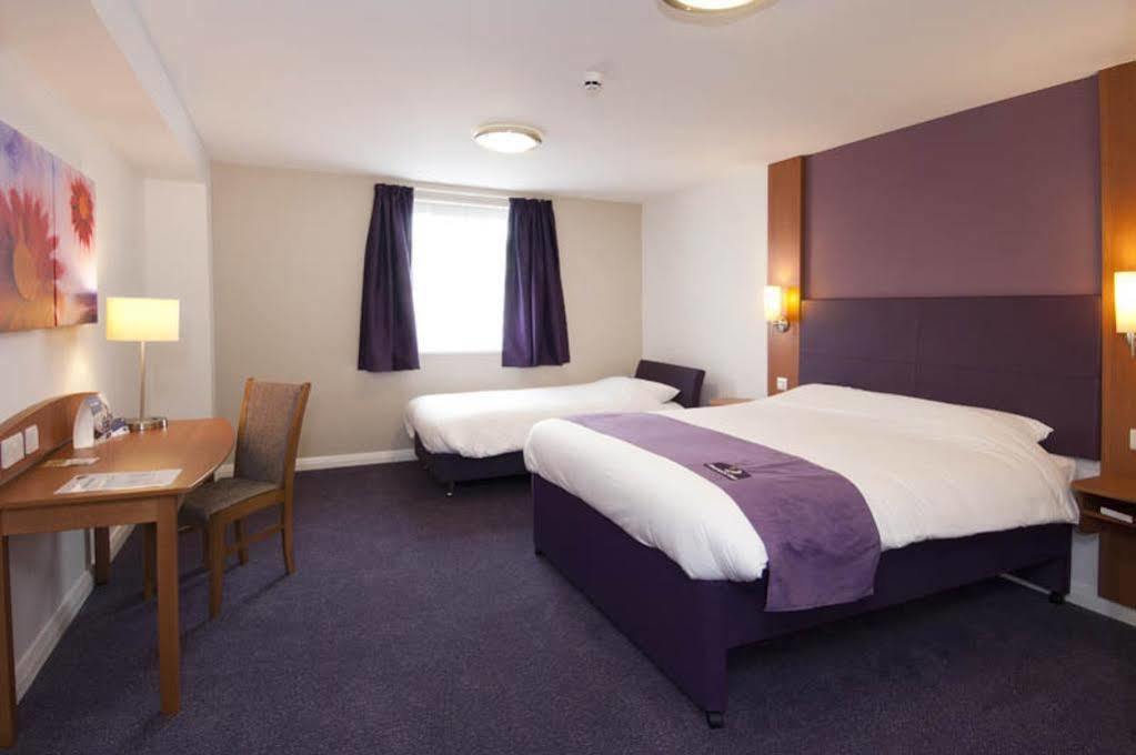 Premier Inn ביסטר מראה חיצוני תמונה