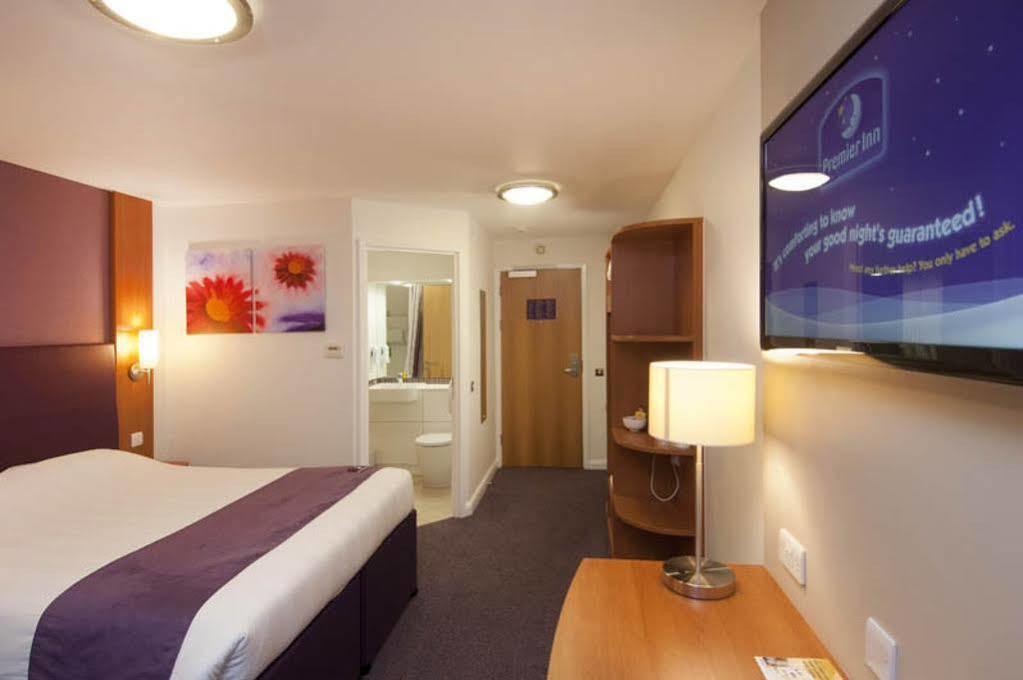 Premier Inn ביסטר מראה חיצוני תמונה