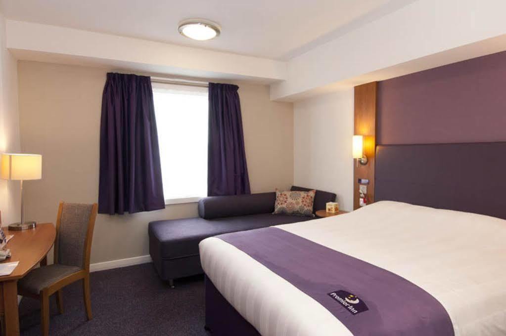 Premier Inn ביסטר מראה חיצוני תמונה