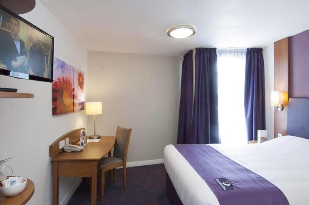 Premier Inn ביסטר מראה חיצוני תמונה